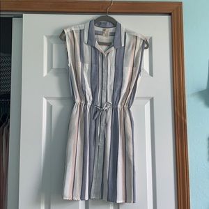 Dress with winched waist